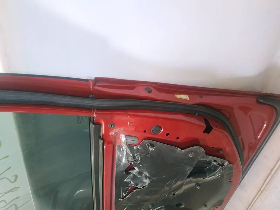Двері передні права Cadillac CTS 2008-2014 15880690