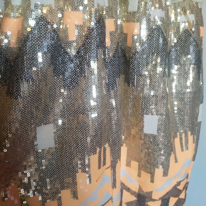 Mini sukienka z cekinami. Hit! M. Cekiny impreza sylwester