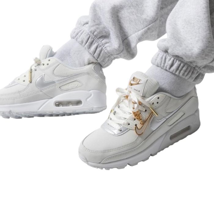 Кроссовки Nike Air Max 90.