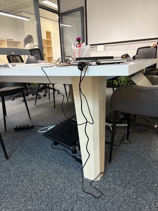 Mesa de Reuniao Executiva + 12 Cadeiras Premium