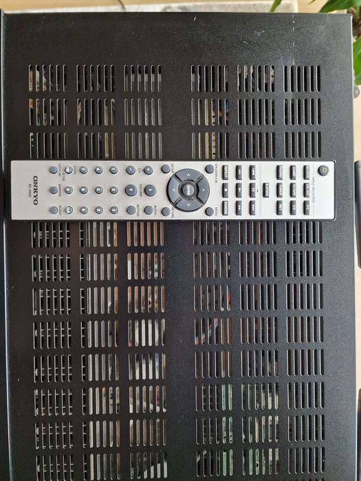 Amplituner sieciowy Onkyo TX 8250