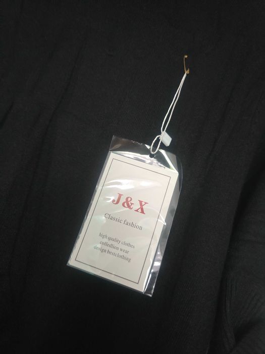 Damski golf w rozmiarze L/XL czarny