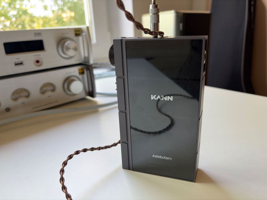 Astell Kern Kann Cube hi-res player dsd flac