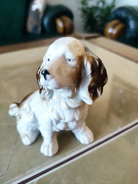 Antyczna figurka porcelanowa psa lata 30 te