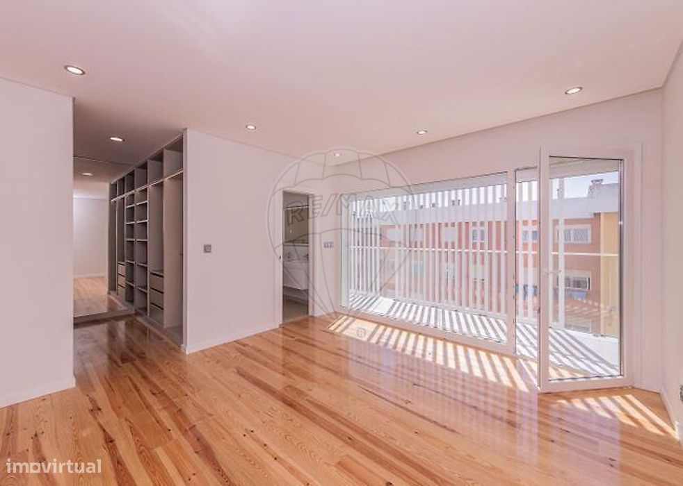 Apartamento T4 para venda
