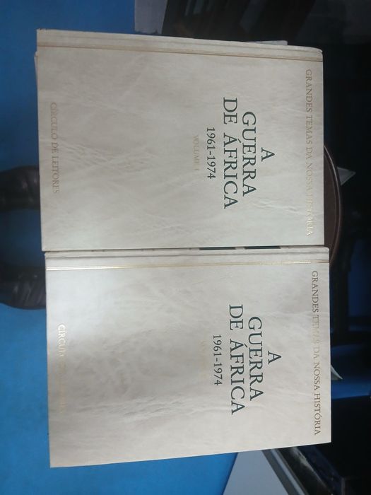 Grandes Temas da Nossa História- A Guerra de África ( 2 Vol.)