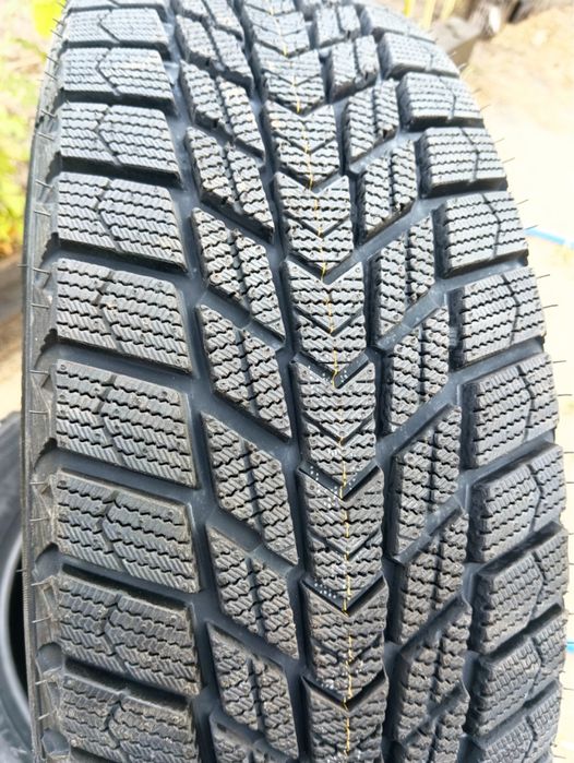 Зима шина Nexen WinGuard ice Plus WH43 195/65 R15 95T XL,є усі розміри