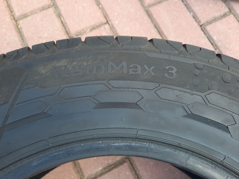 Opony letnie 225/65R16C 112/110R Uniroyal RainMax 3 |2 szt | 2022 |6mm