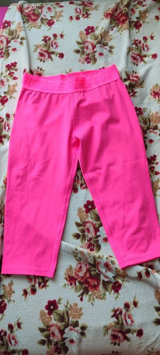 Rybaczki Guess neonowe