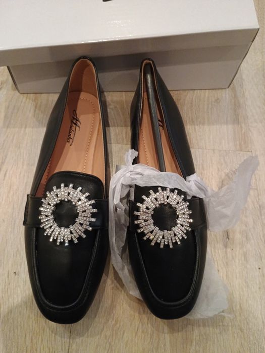 Nowe mokasyny 37