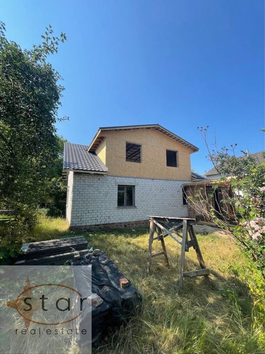 Продаж окремого будинку по вул. Білогірська