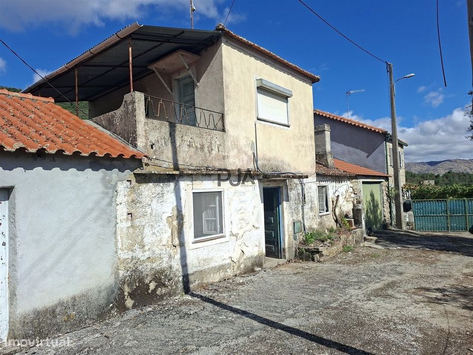 Moradia T2 em Mata, Fornos de Algodres