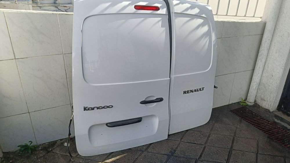 Porta trás Renault Kangoo 2015