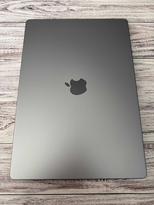 Apple MacBook Pro 16" 2021 M1 Pro/16Gb/512Gb Space Gray
