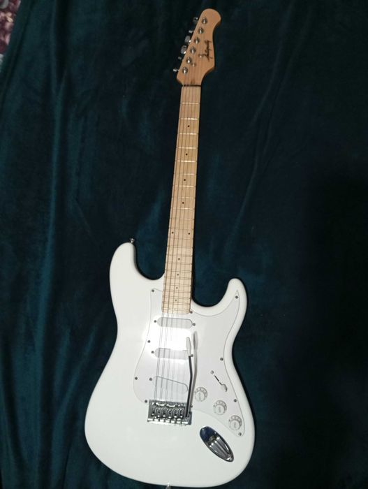 Guitarra Som Vintage Como Nova