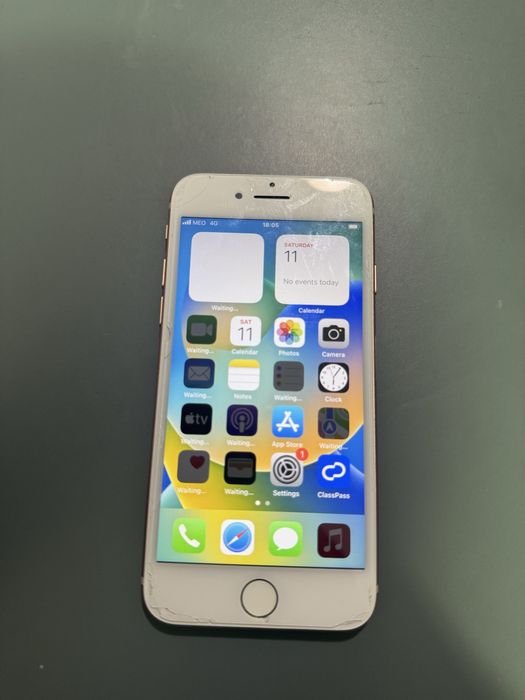 Iphone 8, 64GB Dourado