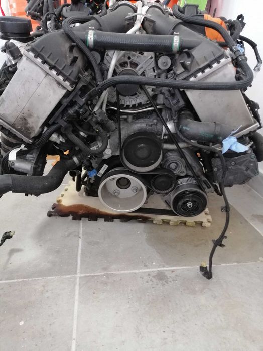 Motor bmw m5 s63b44b