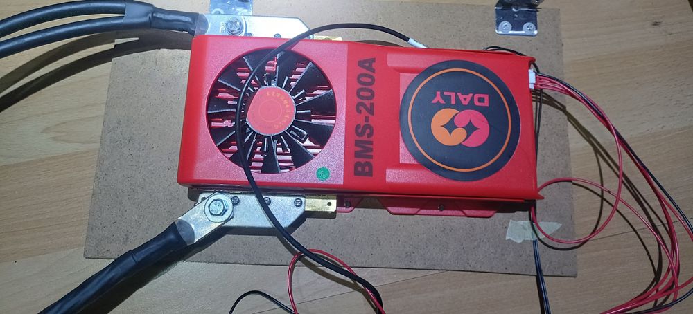 DALY smart BMS 200A 4S LiFePo4 12V з Кулером та Bluetooth БМС 12V 14V