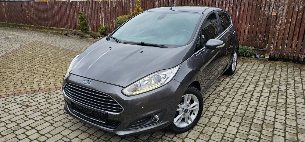 Ford Fiesta Sprowadzony z Niemiec Auto bez wkładu nowy rozrząd, akumulator, hamulc