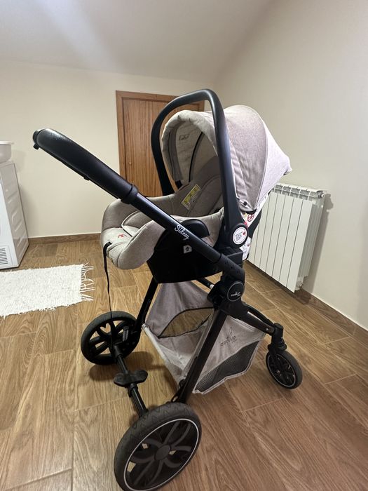 Carrinho de bebe Asalvo ( trio )