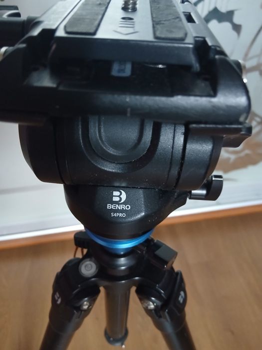 Відео  штатив Benro Benro S4Pro Fluid Video Head
