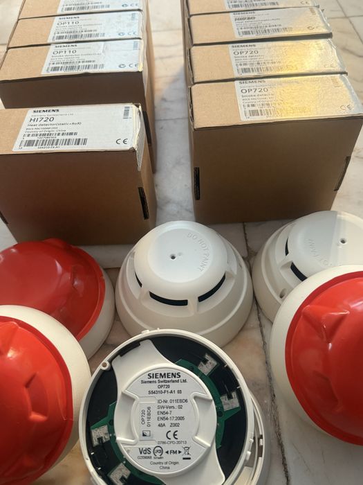 Detetores opticos endereçaveis Siemens OP720,e OP110, central FC1008