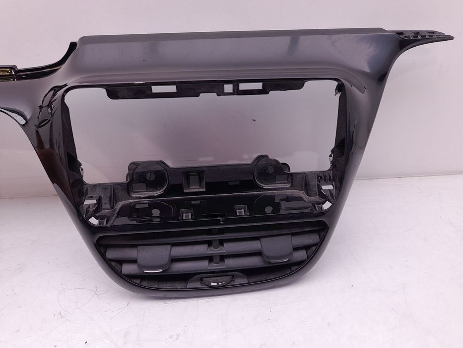 Moldura da consola central / rádio / aro PEUGEOT 208