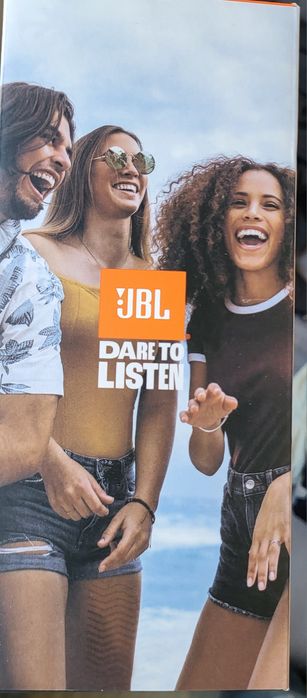 JBL flip7 É novo, na caixa original.