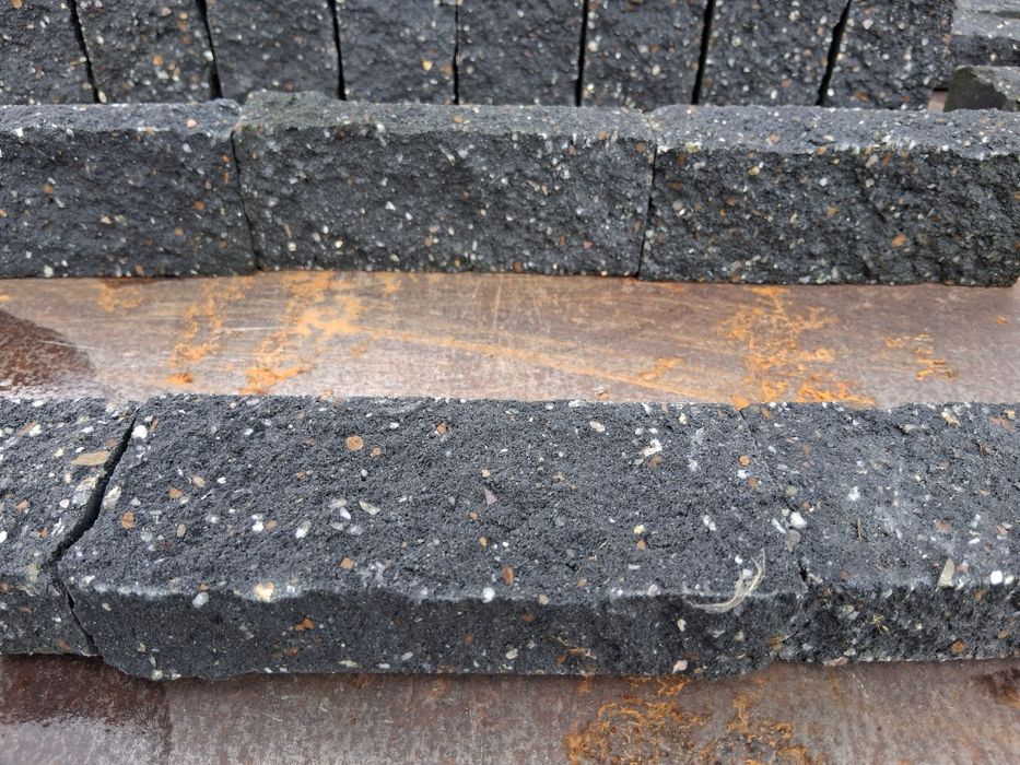 Kwietnik rabata palisada cegiełka cegła obrzeża obrzeże kostka brukowa