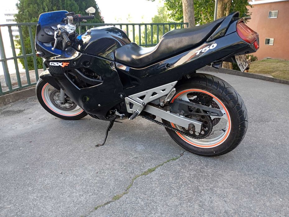 Vendi Moto Suzuki GSX 750f Katana