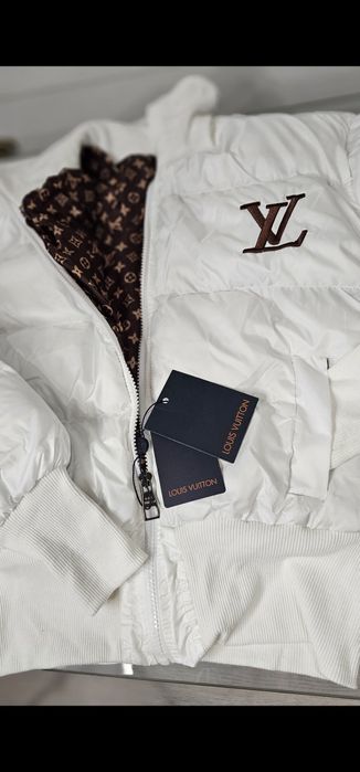 Укорочена біла куртка