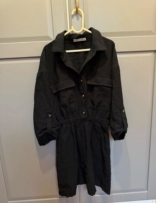 Sukienka Pull&Bear czarna klasyczna