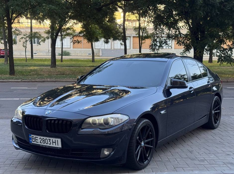 BMW F10 _528i 2013 рік