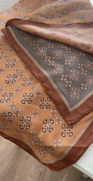 Nowa apaszka odcienia brązu czekoladowego 70 x 70  jedwab sztuczny