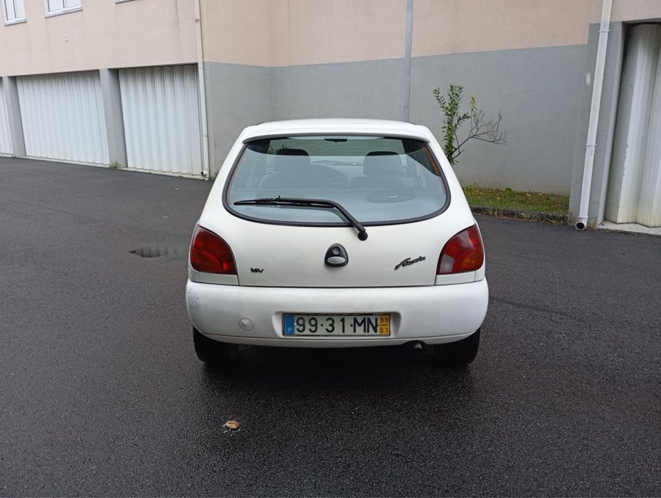 Ford  Fista 1999