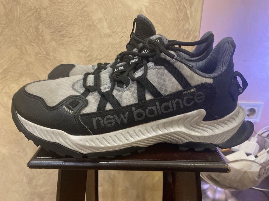 Продам кроссовки New balance Shando Размер 42