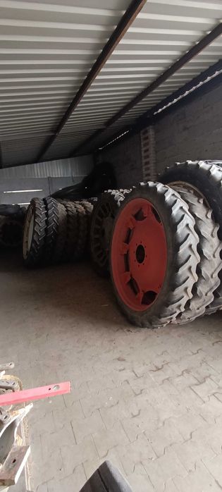 Koła uprawowe wąskie do międzyrzędzi John Deere Case New Holland Fendt