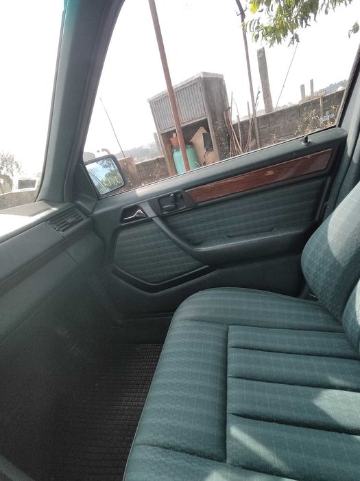 Mercedes-Benz 300E-24V W124