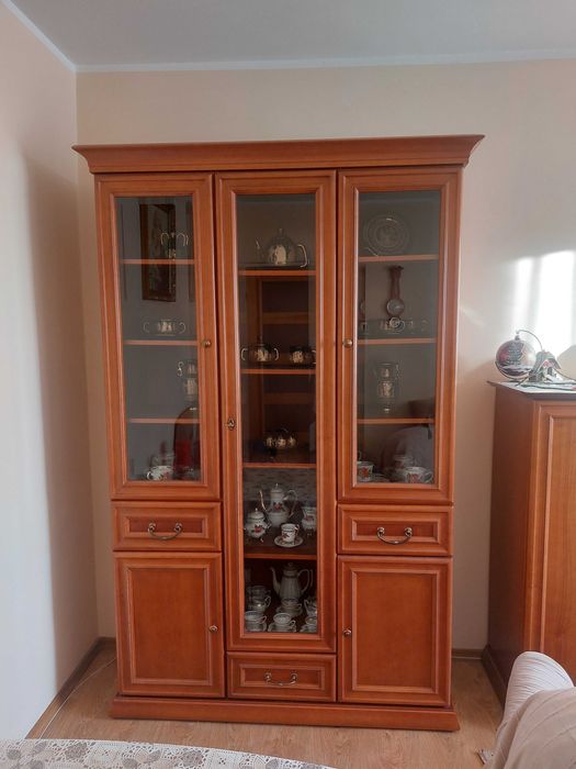 Sprzedam zestaw mebli Latzke