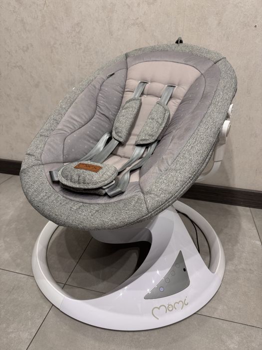 Інноваційний заколисуючий центр MoMi PEARL