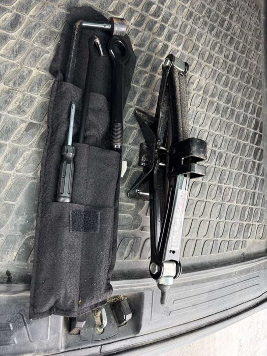 Домкрат + комплект Хундай Ix35