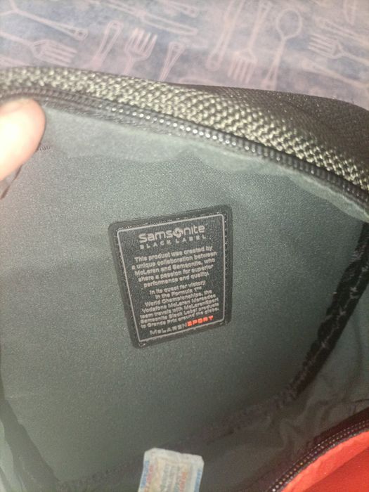 Pochete Samsonite por 25