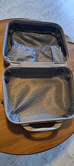 Kuferek kosmetyczka Wings