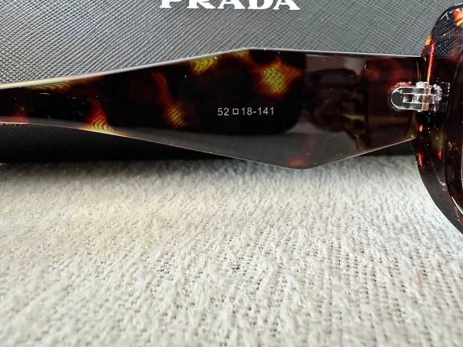 Okulary przeciwsłoneczne Prada