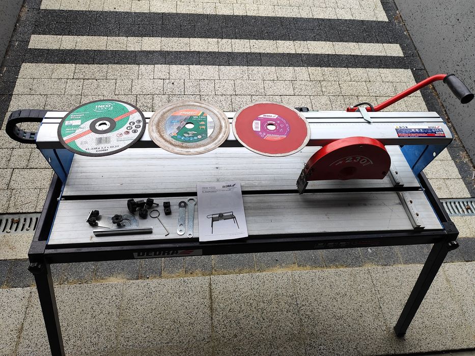 Przecinarka do glazury 230mm 800W DEDRA DED7831