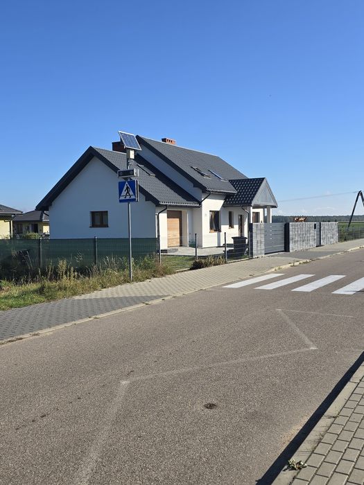 Sprzedam dom koło lasu
