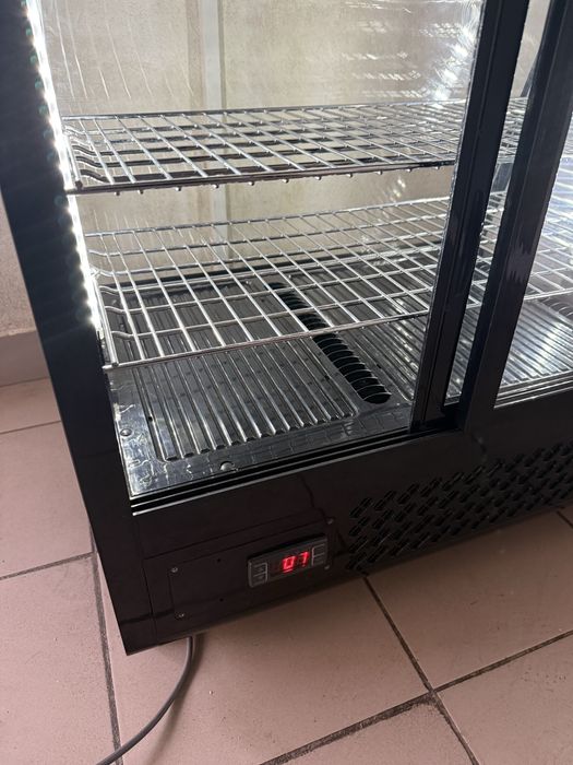 Холодильна Вітрина Frosty Кондитерська Обʼєм 100 Літрів !!!