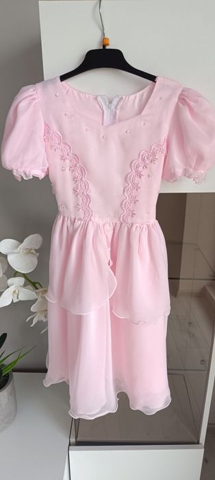 Sukieneczka dziewczęca r.116 polecam