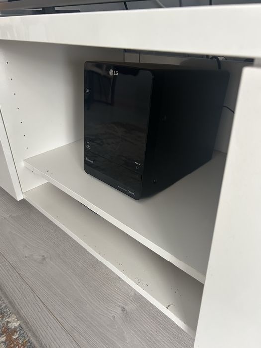 Movel branco TV Ikea