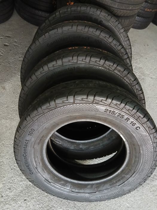 Pneus Novos 215/75R16 C Continental